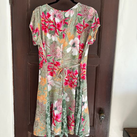 BILA of California | Floral Short Sleeve Tie Back Dress | Size Medium - Picture 3 of 4